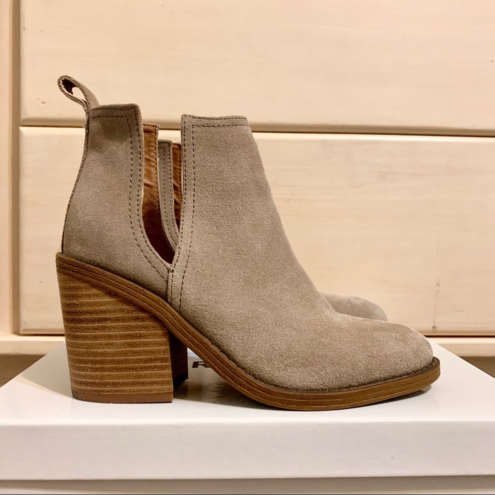 Steve Madden suede booties - Picture 2 of 4